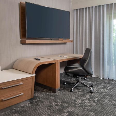 Sonesta Select Allentown Bethlehem Airport Екстериор снимка